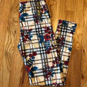 ❤️‼️SALE Tartan With Poppy Print Leggings